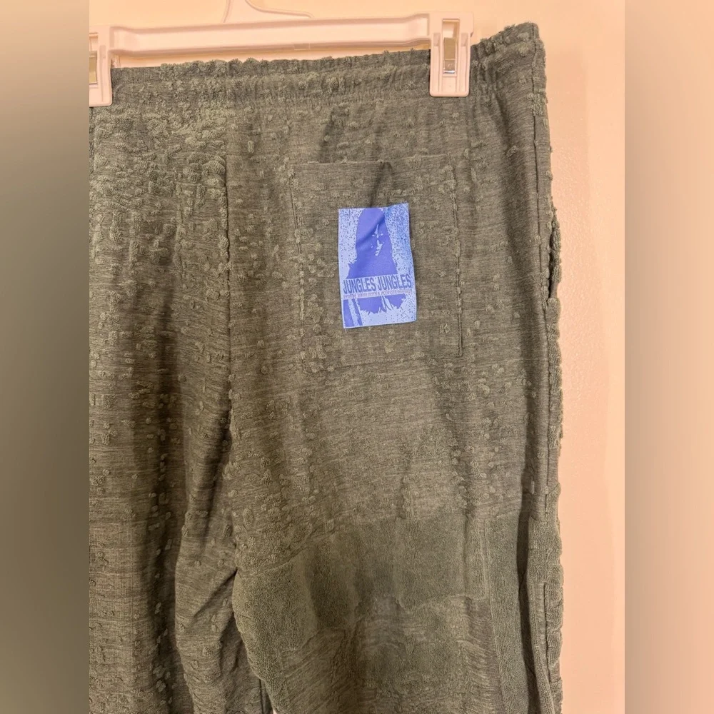 NWT Jungles Textured Drawstring Pants in Dark Green Size Small Terri cloth print